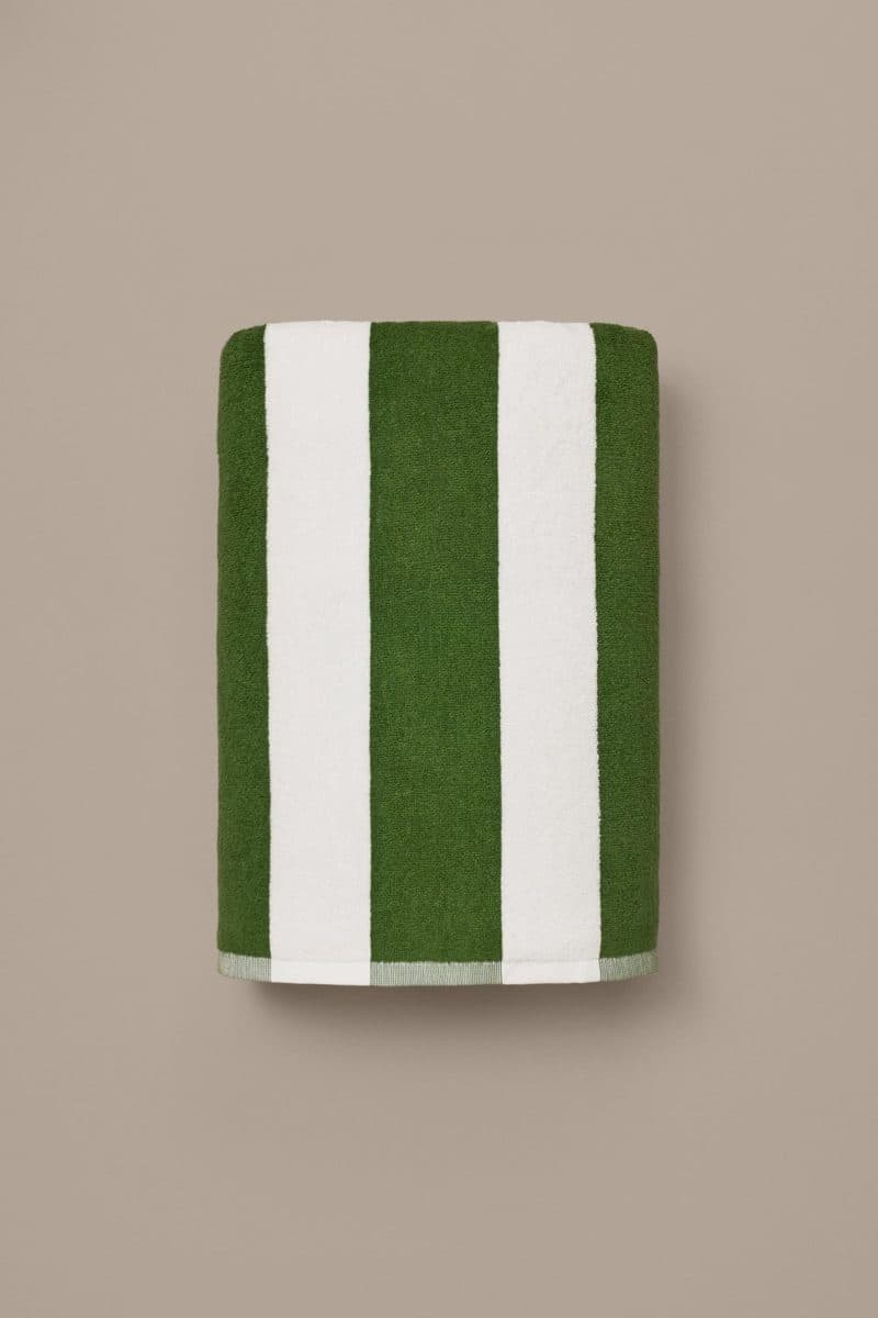 Poolhanddoek Mojito vlak opgehangen, brede groene en witte strepen